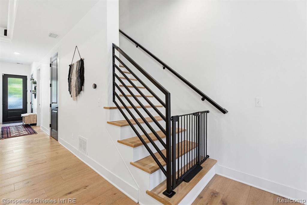 710 Parent E, Royal Oak, MI 48067 — Photo 20