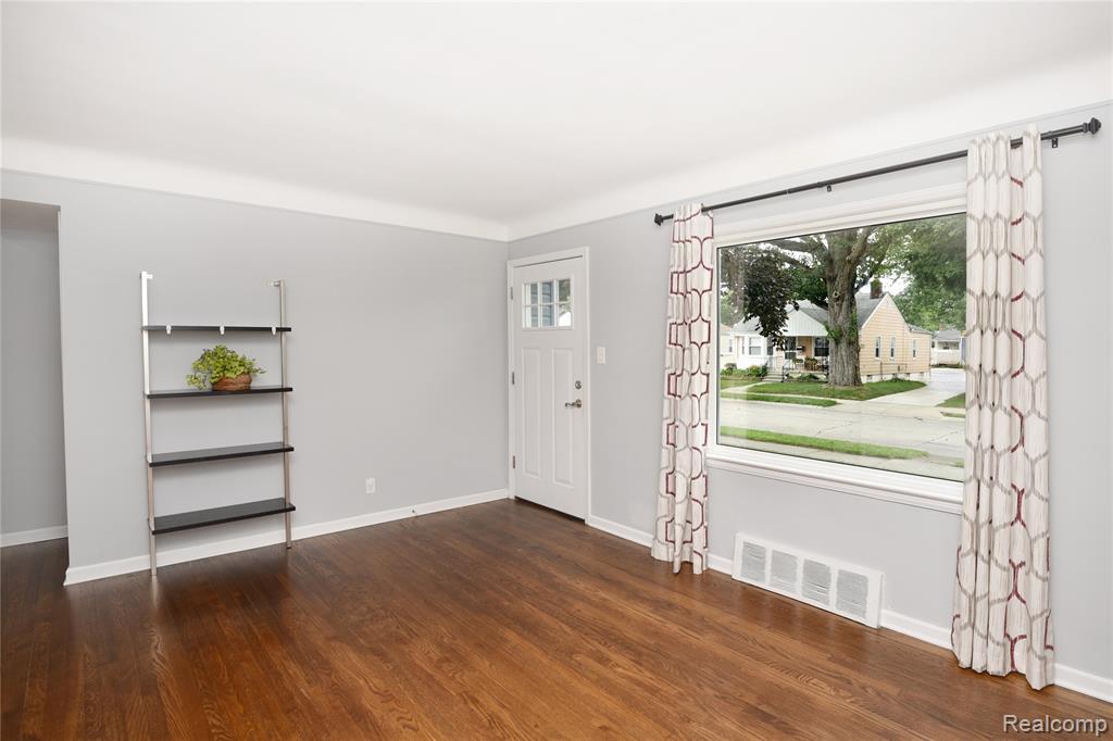 4176 Prairie Avenue, Berkley, MI 48072 — Photo 3