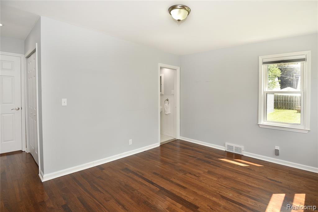 4176 Prairie Avenue, Berkley, MI 48072 — Photo 13