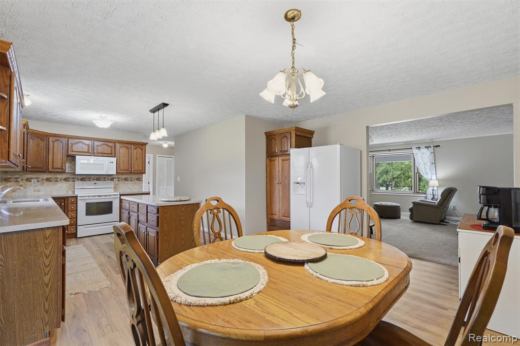 3843 Hooker Road, Pinckney, MI 48169 — Photo 6