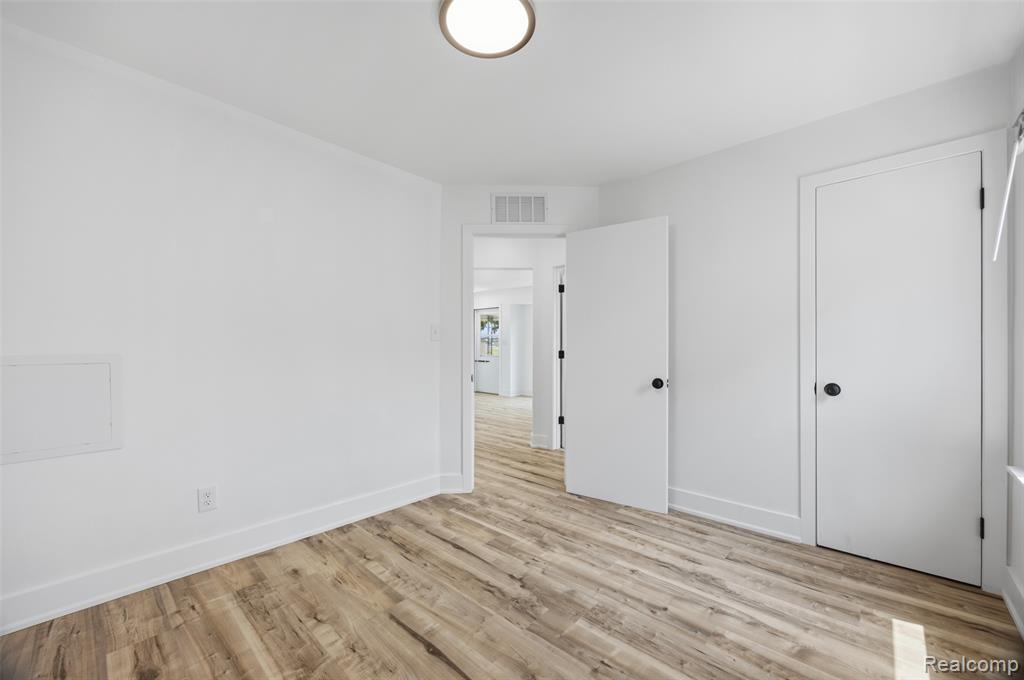 972 Arlene Avenue, Pontiac, MI 48340 — Photo 12