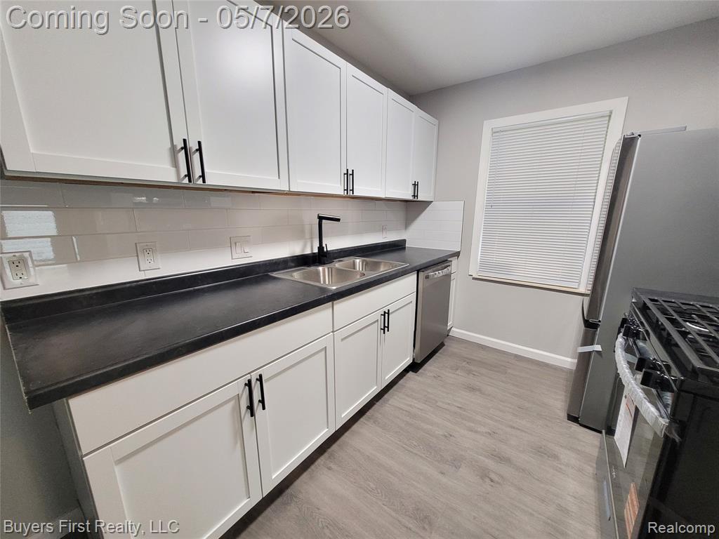 22084 Normandy Avenue, Eastpointe, MI 48021 — Photo 7