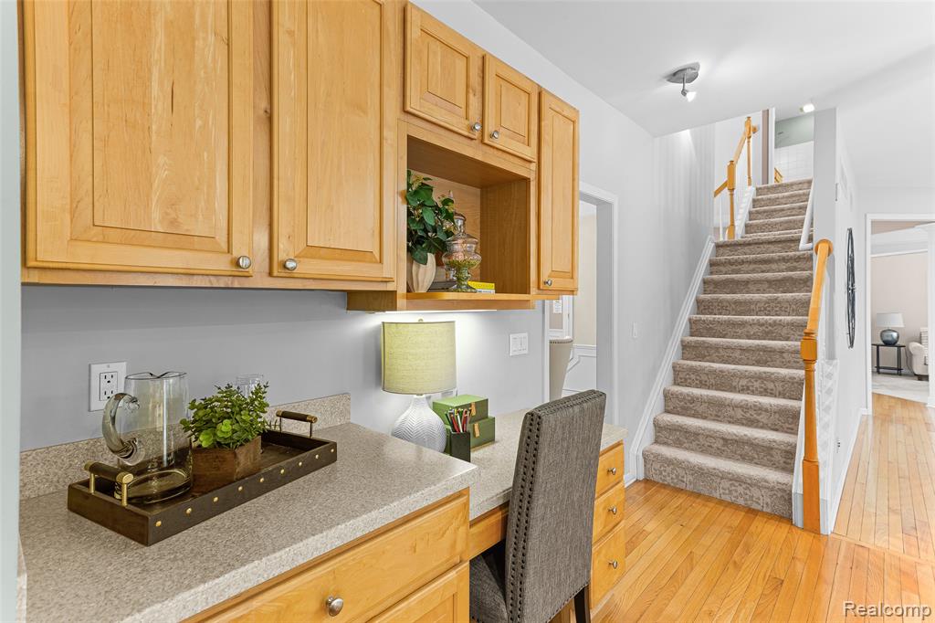 7567 WINDGATE Circle, West Bloomfield, MI 48323 — Photo 18