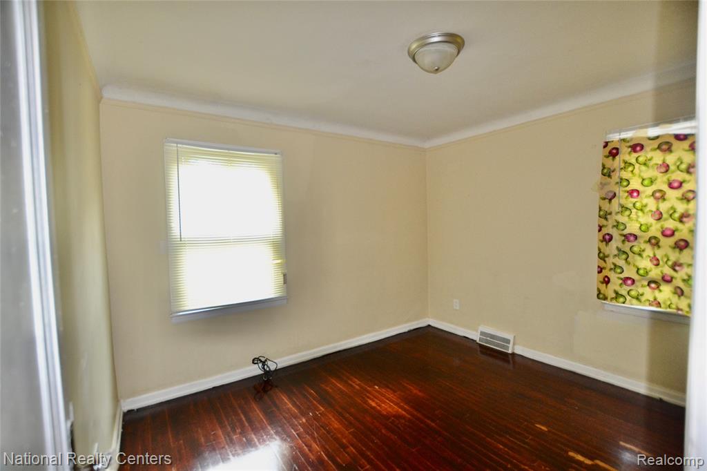 8267 Carlin Street, Detroit, MI 48228 — Photo 15