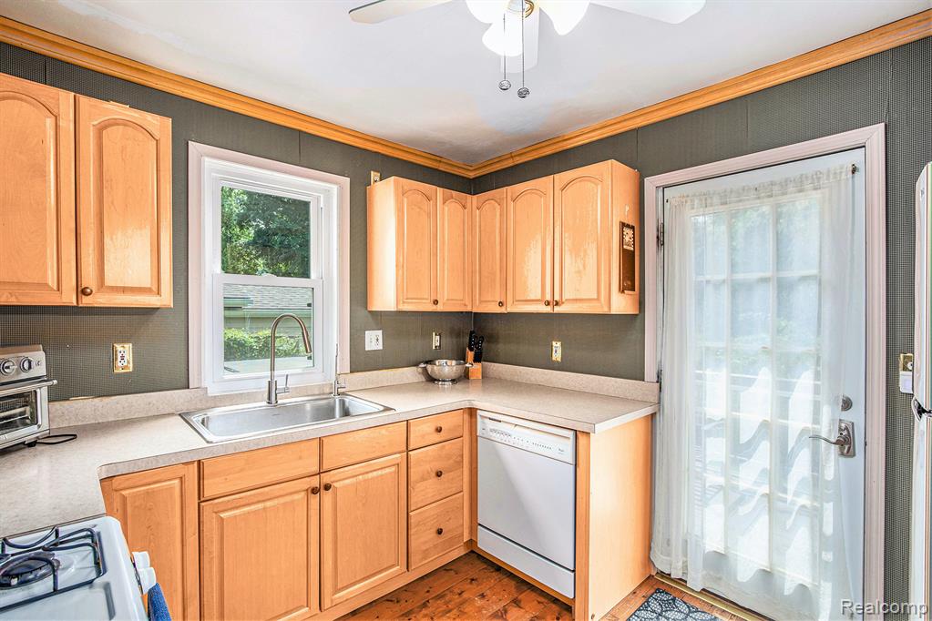 229 W Lafayette Street, Romeo, MI 48065 — Photo 11