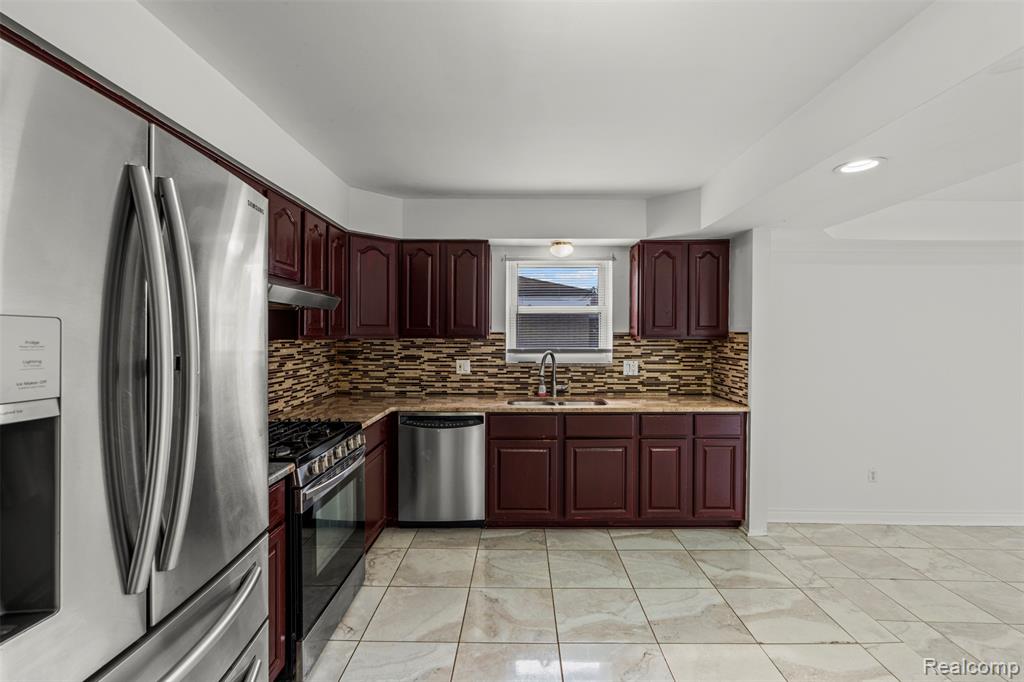 40553 Passmore Drive, Clinton Twp, MI 48038 — Photo 8