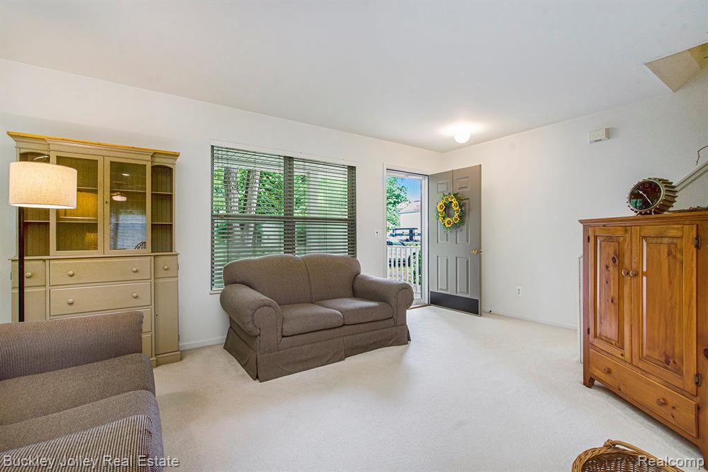 5802 Fernlands Avenue, Hamburg, MI — Photo 13