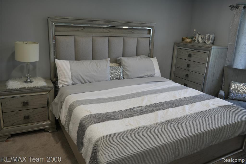 6426 Chase Road, Dearborn, MI 48126 — Photo 10
