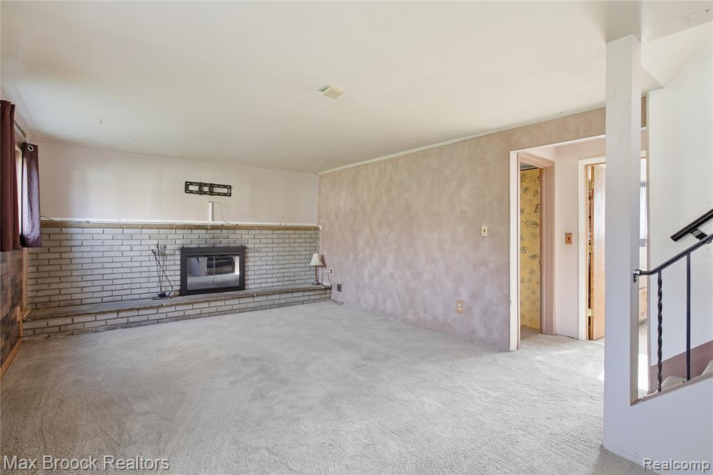8759 Calvert Drive, Sterling Heights, MI 48312 — Photo 19