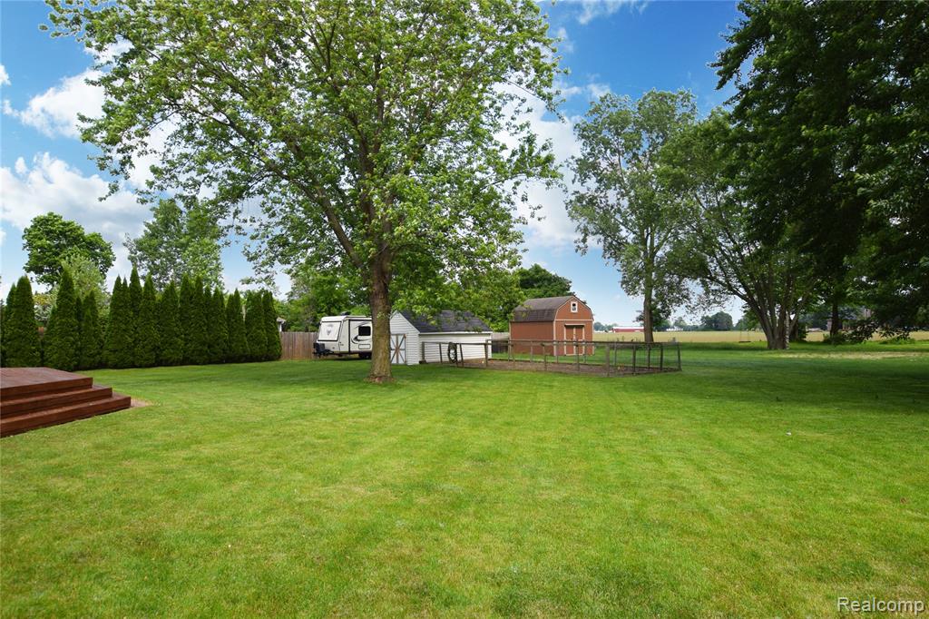 5483 Ameno Lane, Swartz Creek, MI 48473 — Photo 19