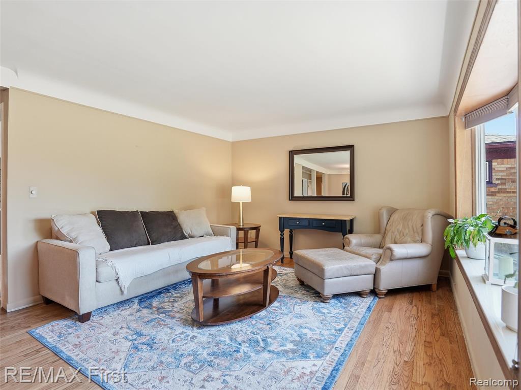 21213 Centennial Street, Saint Clair Shores, MI 48081 — Photo 3