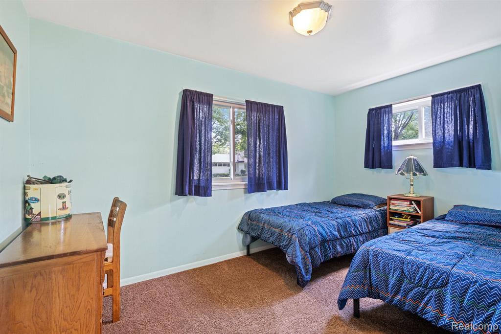 972 N ESPLANADE Street, Mount Clemens, MI 48043 — Photo 19