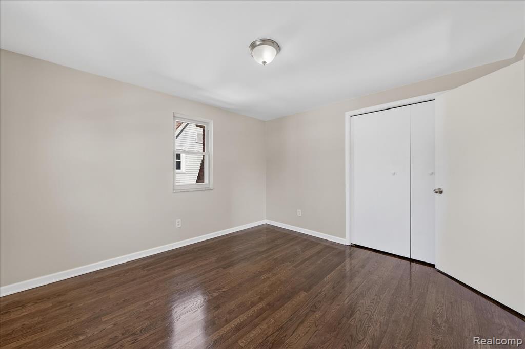 16844 Shaftsbury Avenue, Detroit, MI 48219 — Photo 31