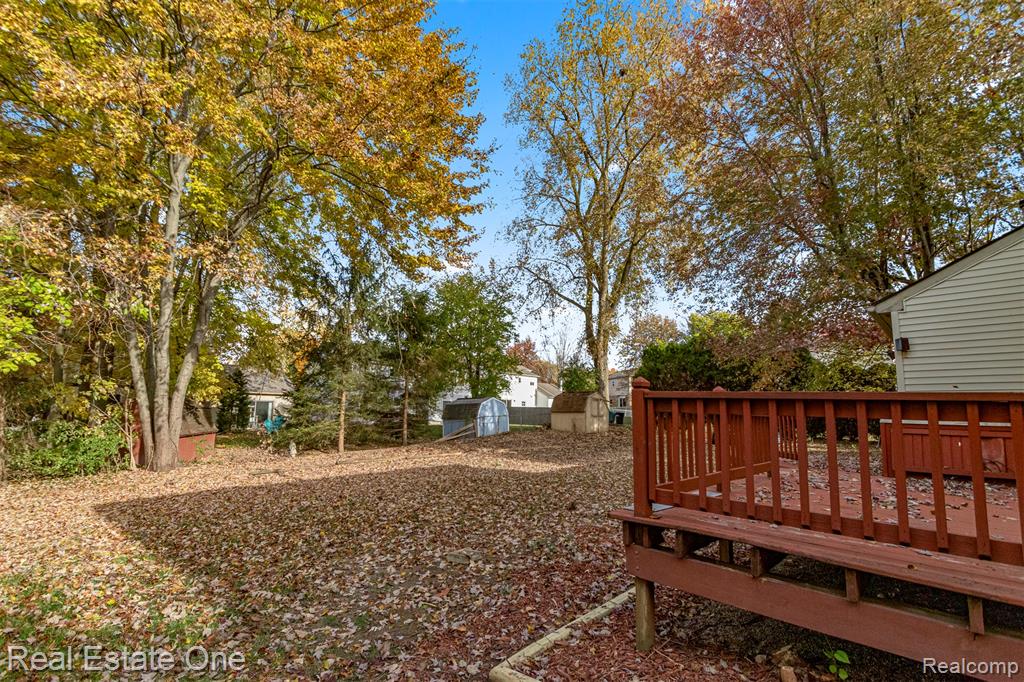 7985 Faircrest Drive, Ypsilanti, MI 48197 — Photo 46
