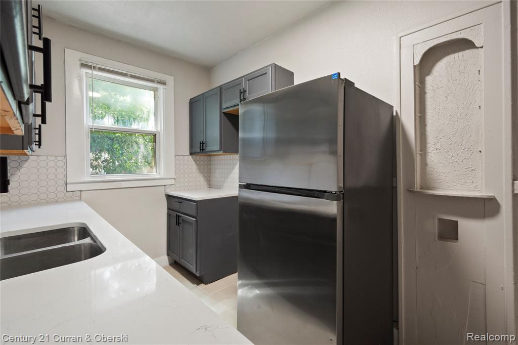 3725 Glynn Court, Detroit, MI 48206 — Photo 19