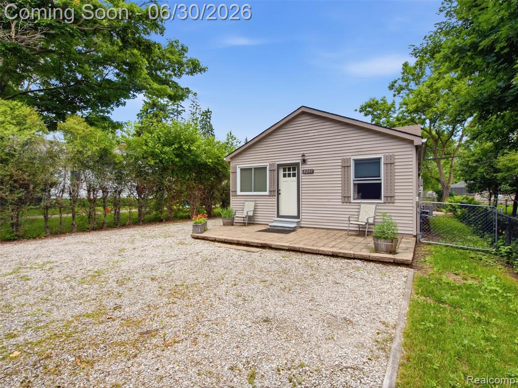 8241 Janis Street, Utica, MI 48317 — Photo 16