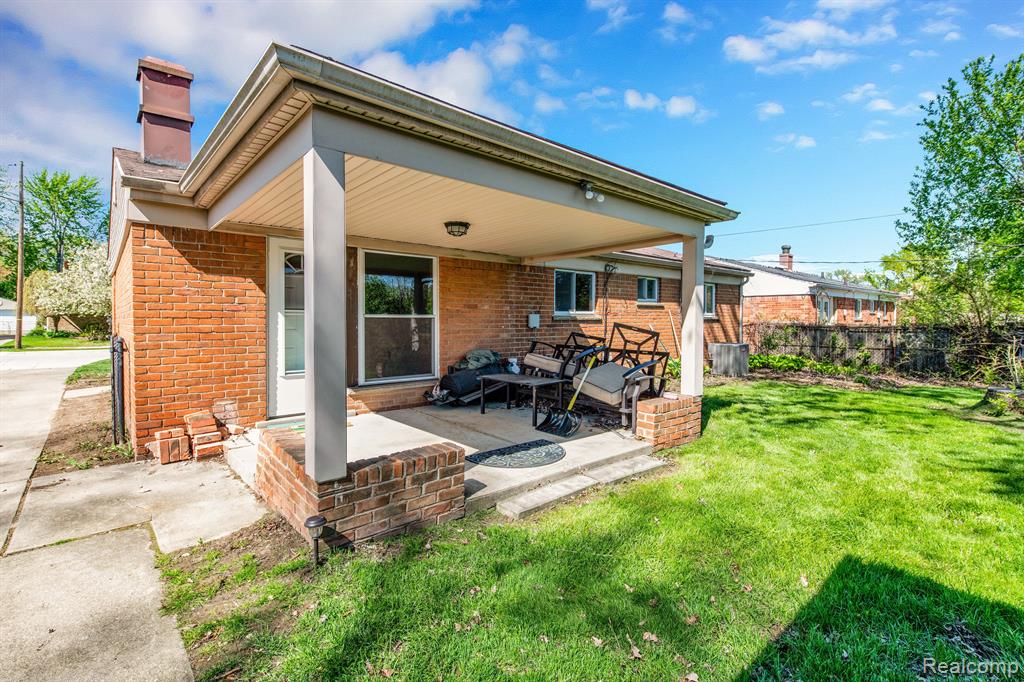 4640 ARDEN Avenue, Warren, MI 48092 — Photo 5