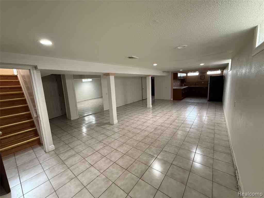 6484 Drexel Street, Dearborn Heights, MI 48127 — Photo 15