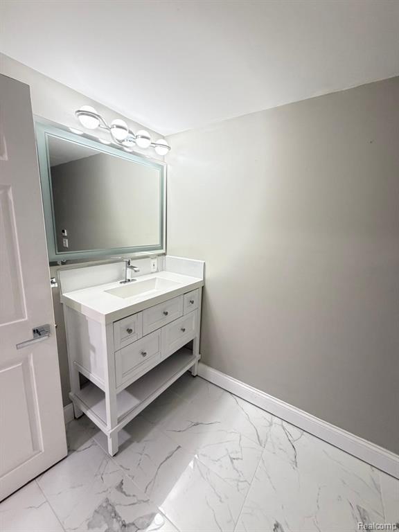 430 Henry Ruff Road, Garden City, MI — Photo 22