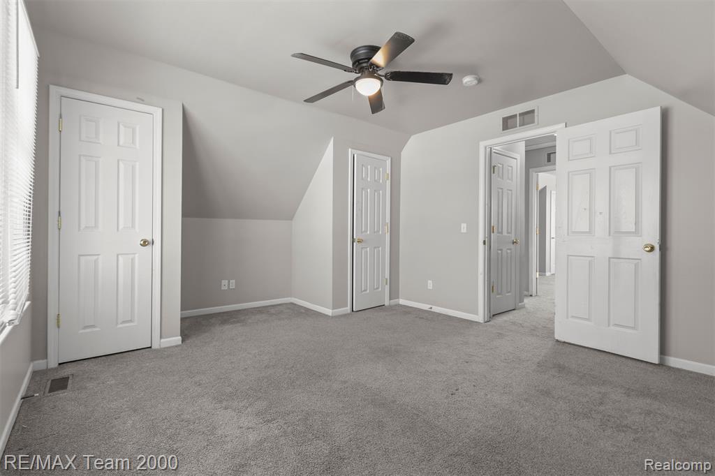 21025 Glen Lodge Road, Ferndale, MI 48220 — Photo 32