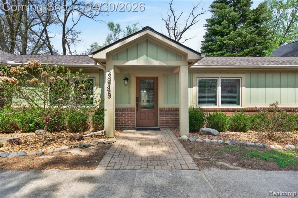 3945 N Vanstone Drive, Commerce Twp, MI 48382 — Photo 62