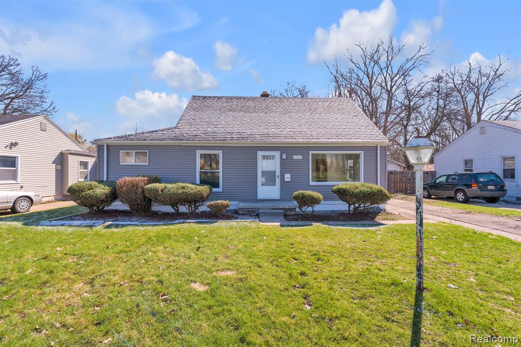 11106 Main Road, Fenton, MI, 48430