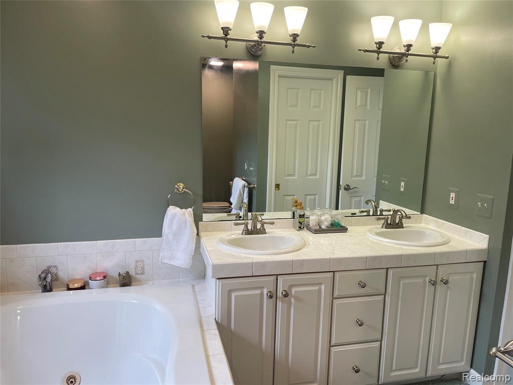 820 Lockwood Road, Ortonville, MI 48462 — Photo 19