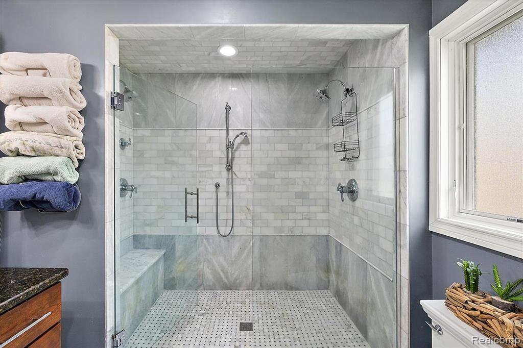 35526 Brooke Circle, New Baltimore, MI 48047 — Photo 25
