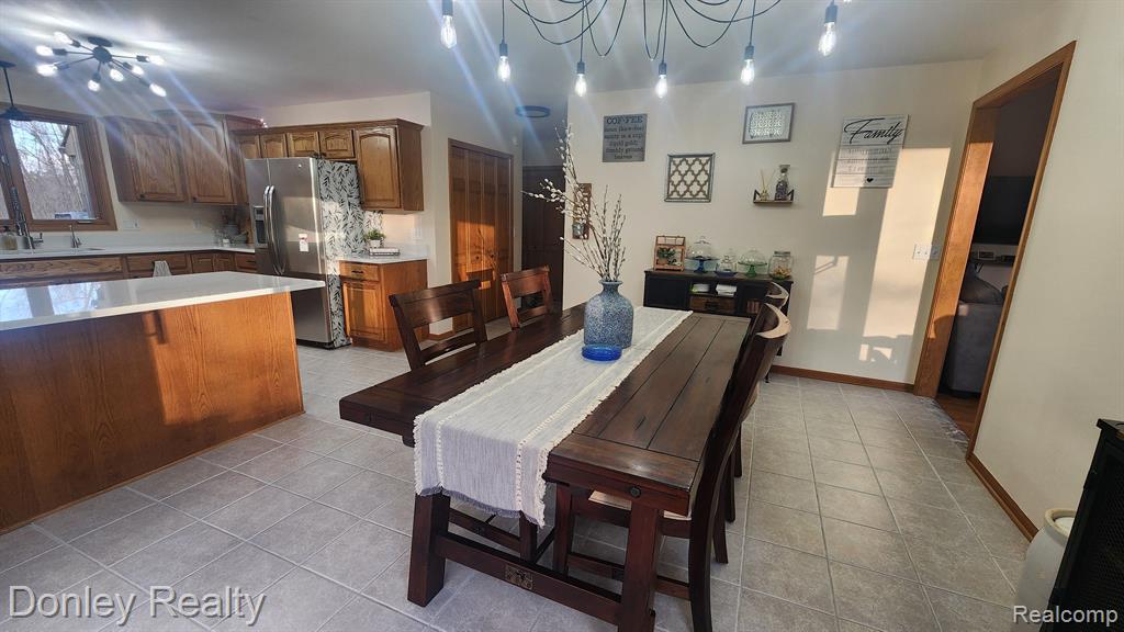3239 HILLVIEW Drive, Metamora, MI 48455 — Photo 5