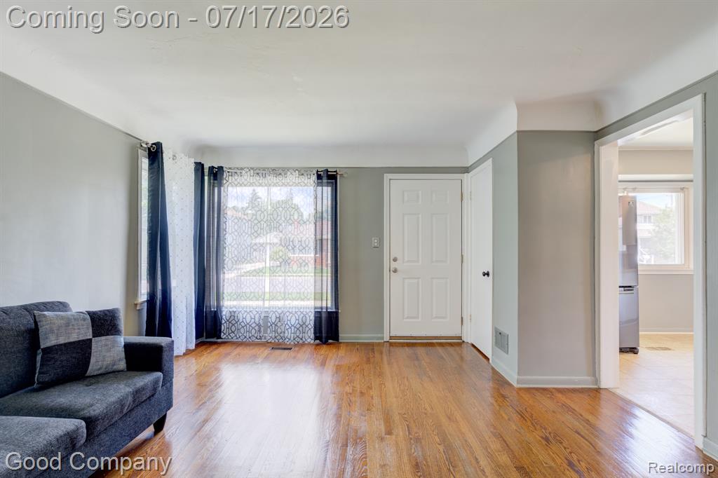 631 Saint Johns Street, Wyandotte, MI 48192 — Photo 3