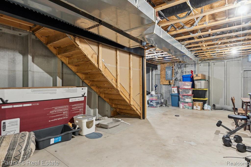 9955 W Avondale Circle, Ypsilanti, MI 48198 — Photo 31