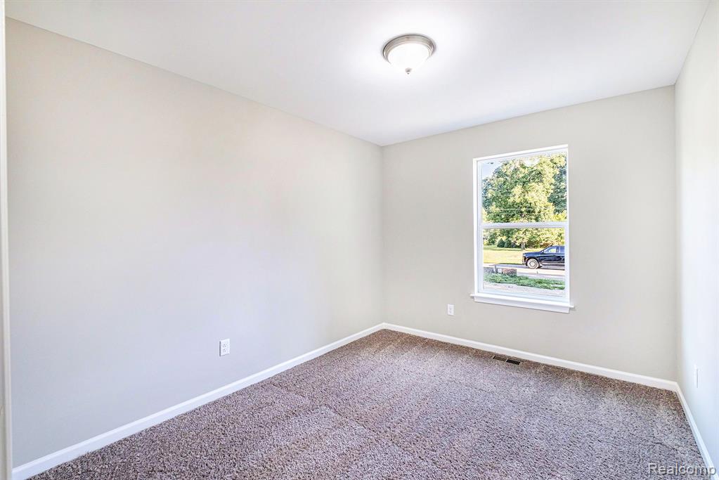 4350 Chicory Lane, Burton, MI 48519 — Photo 12