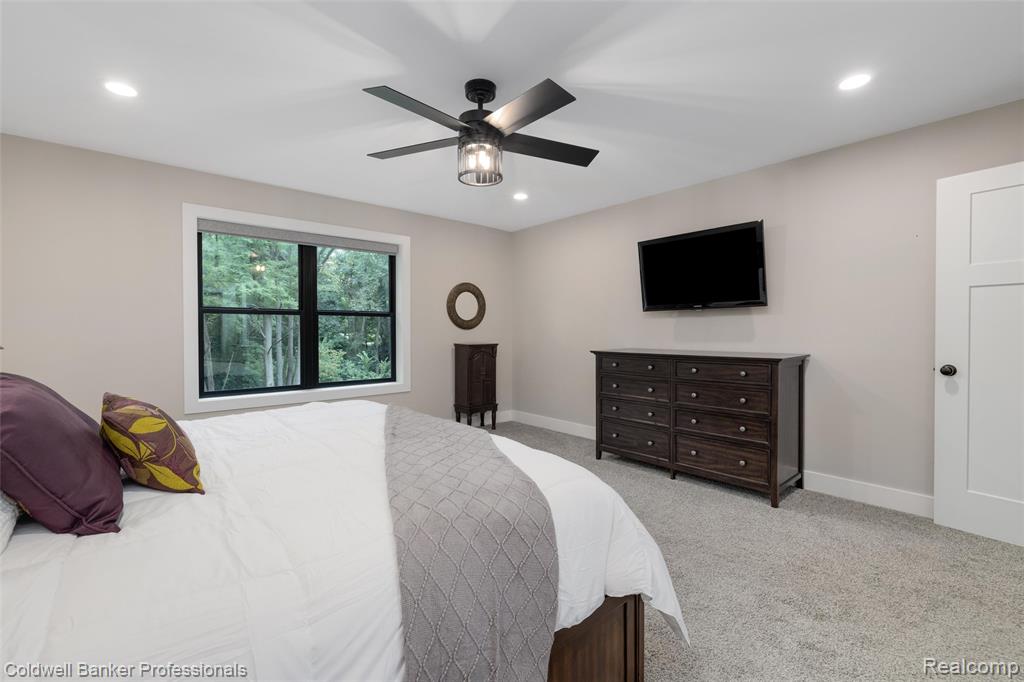 3320 Acorn Grove Court, Ortonville, MI 48462 — Photo 19