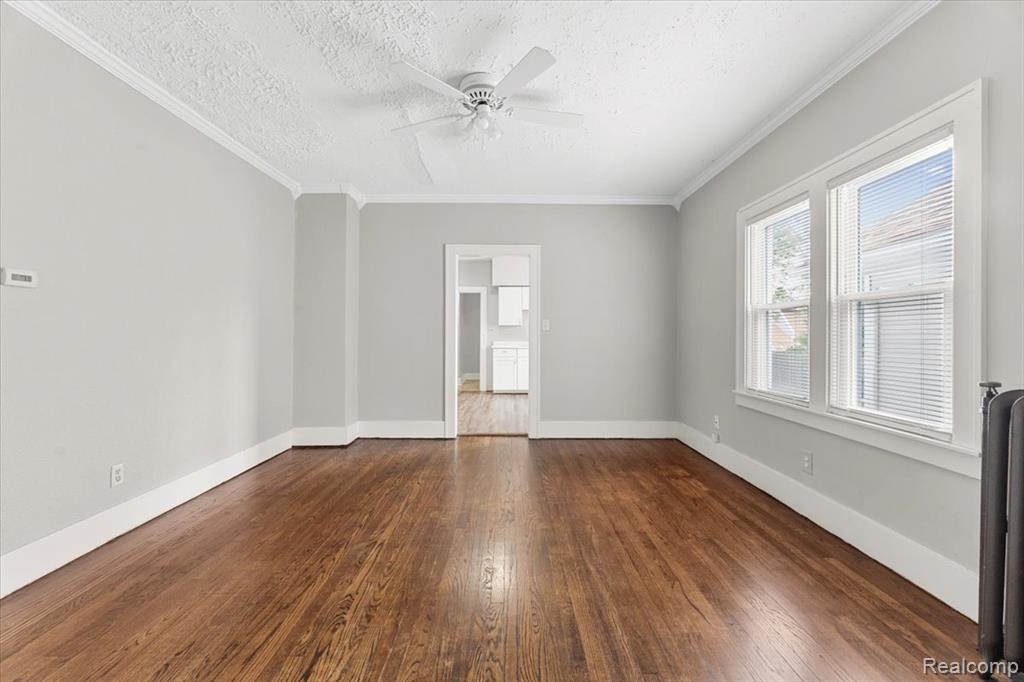 922 Maple, Wyandotte, MI 48192 — Photo 4