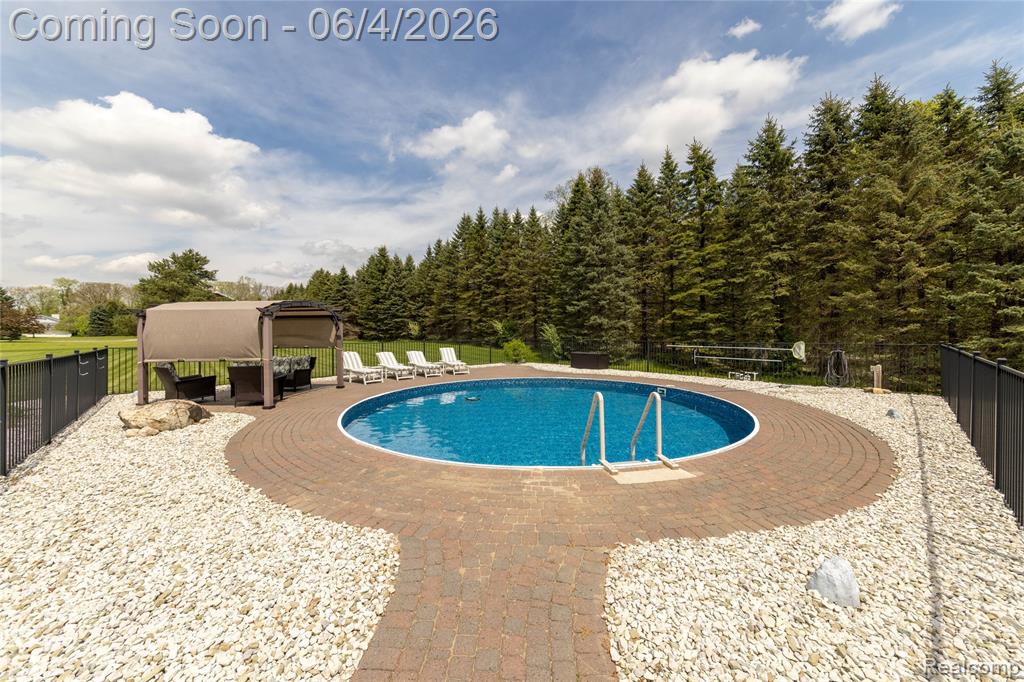 12621 Golden Oaks Drive, Milford, MI 48380 — Photo 31