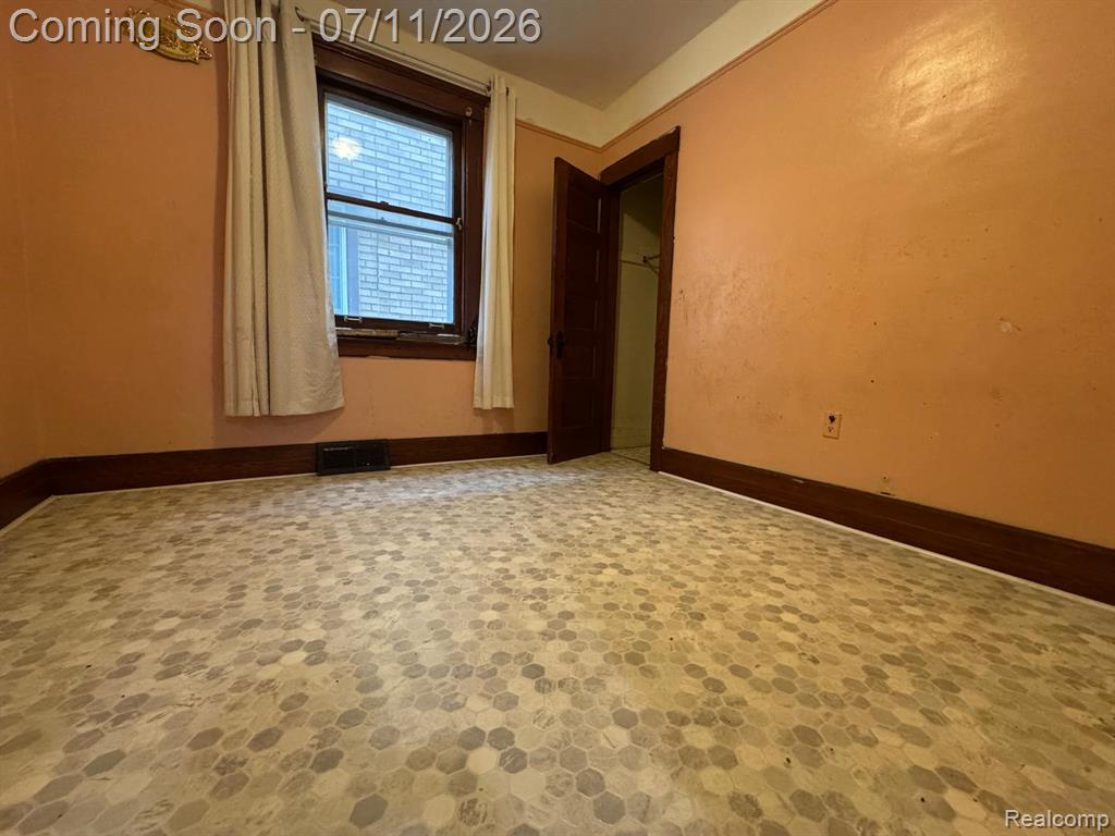 9506 Charest Street, Hamtramck, MI 48212 — Photo 15