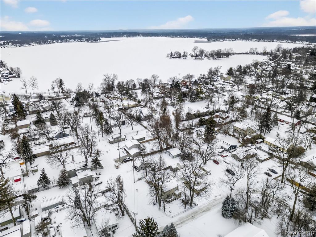 39 Pine Drive, Whitmore Lake, MI 48189 — Photo 31