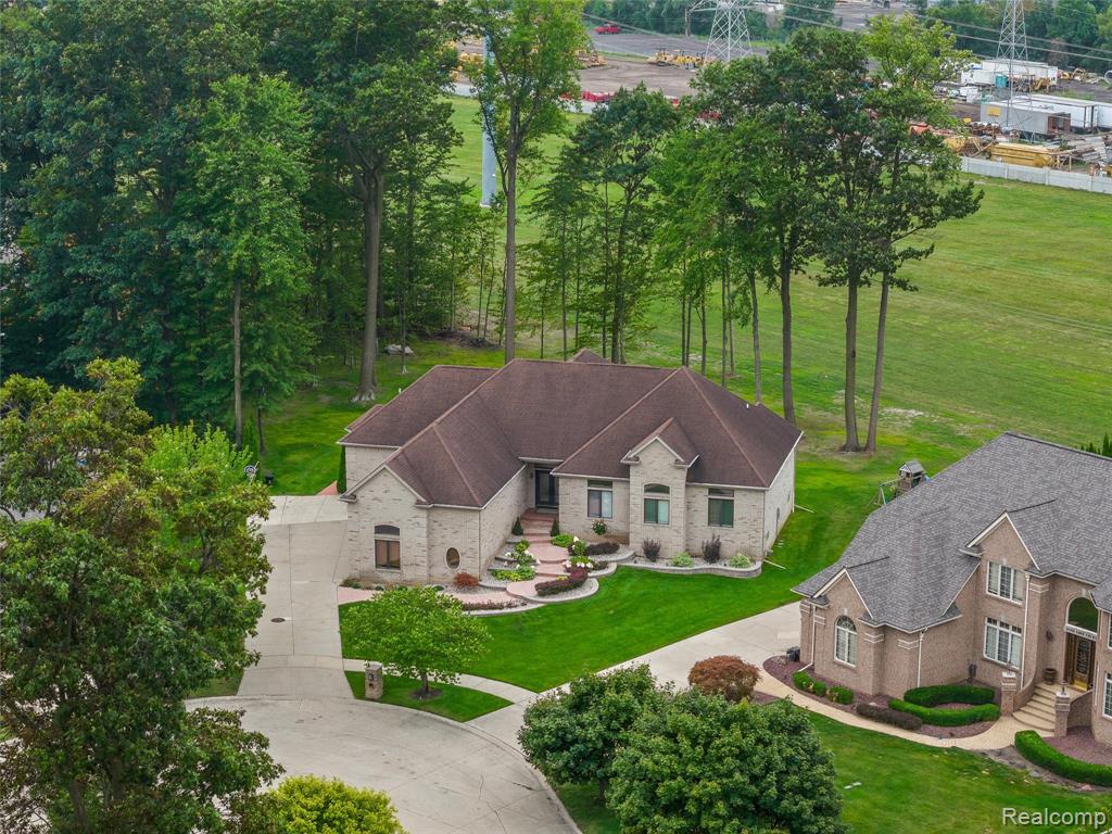 52041 Loon Court, Shelby Twp, MI 48315 — Photo 61