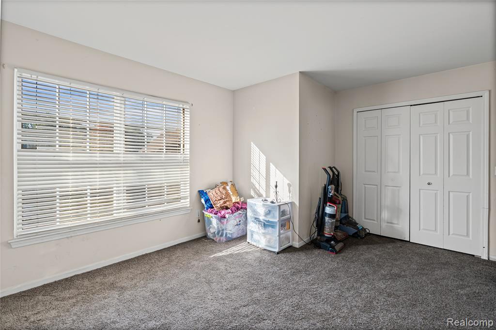 805 Columbia Drive, Flint, MI 48503 — Photo 30
