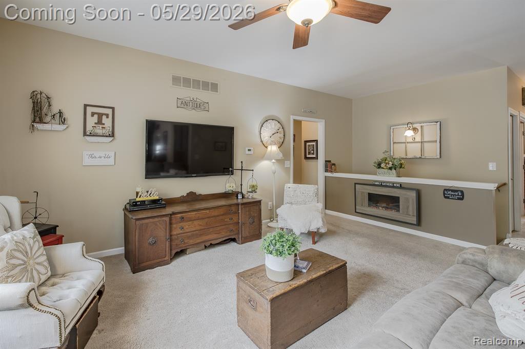 2740 Diane Marie Court, Waterford, MI 48329 — Photo 12