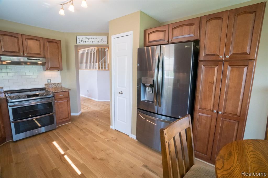 7427 LAKE Street, Dexter, MI 48130 — Photo 11