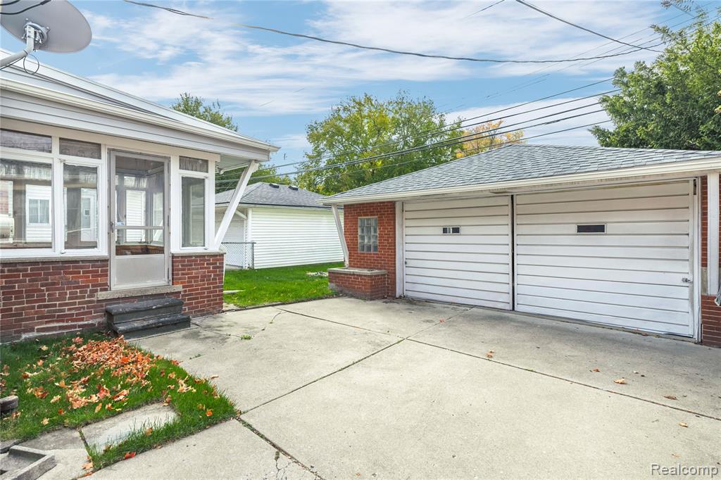 8928 Becker Avenue, Allen Park, MI 48101 — Photo 40