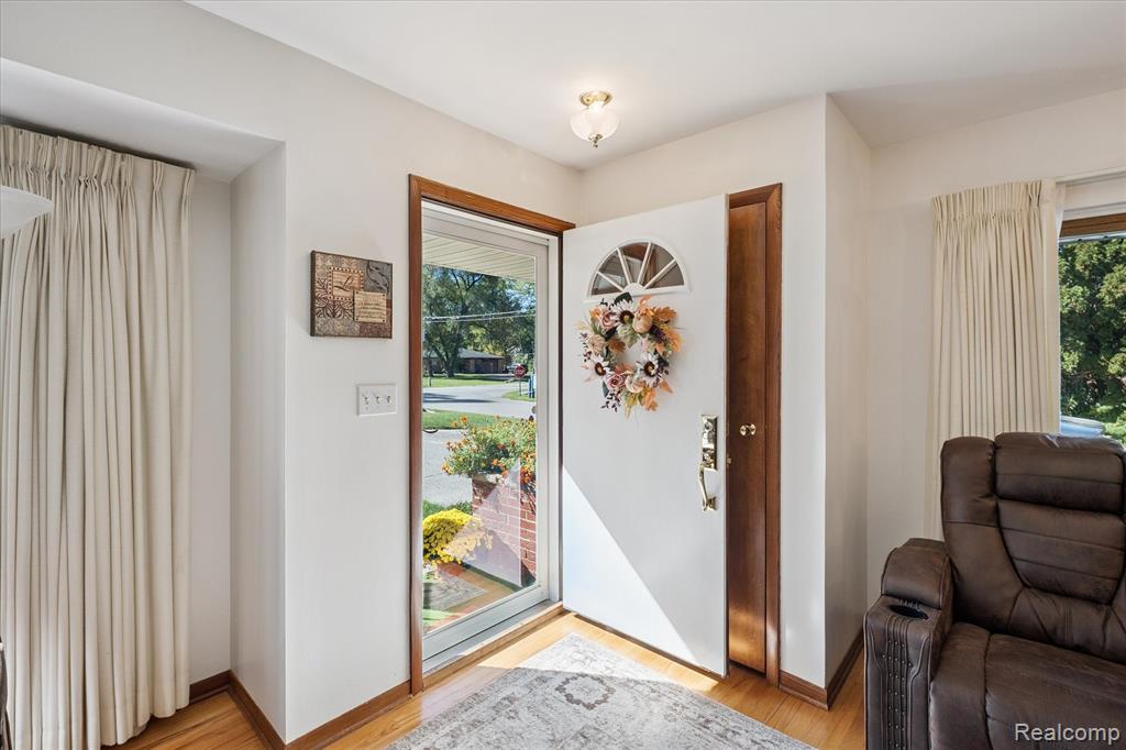 49816 W Huron River Drive, Belleville, MI 48111 — Photo 4