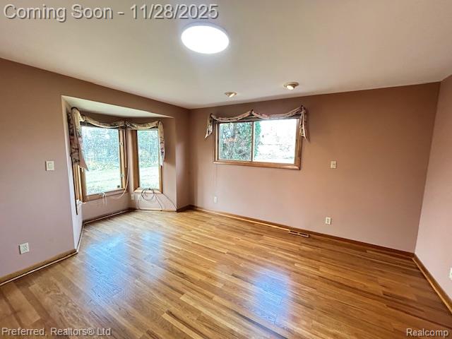 6800 Crestway Drive, Bloomfield, MI 48301 — Photo 34