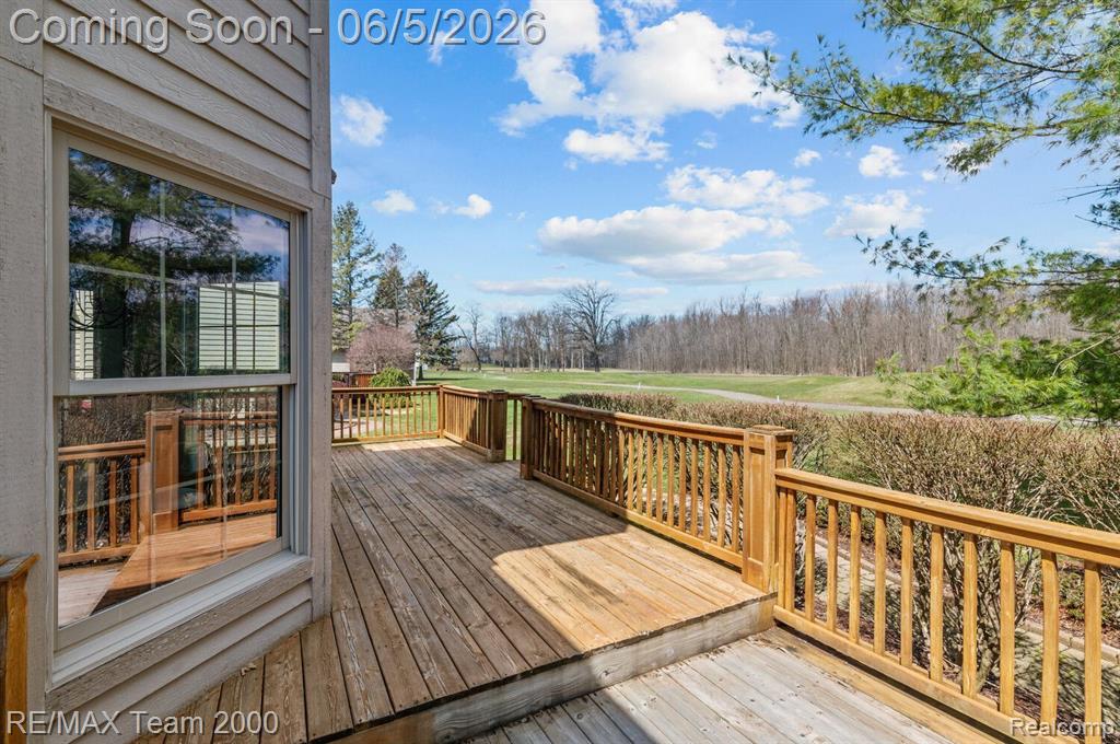 5681 WOODFIELD Parkway, Grand Blanc, MI 48439 — Photo 43