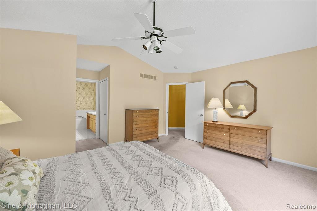 35595 Court Ridge Court, Farmington Hills, MI 48335 — Photo 25