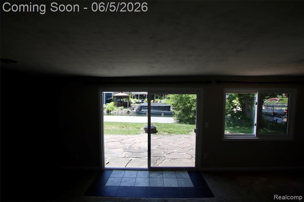 7044 Desmond Road, Waterford, MI 48329 — Photo 58