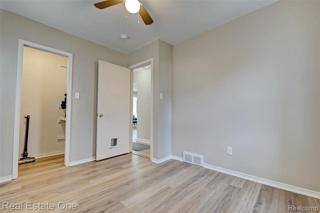 27732 Dartmouth Street, Madison Heights, MI 48071 — Photo 25