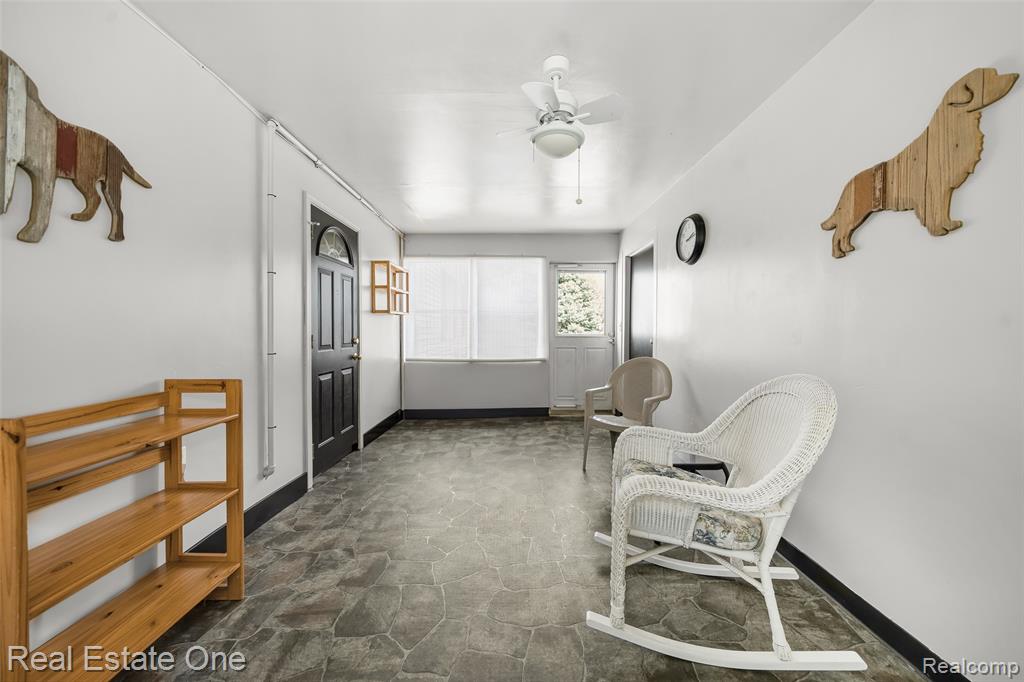 620 S Webik Avenue, Clawson, MI — Photo 23