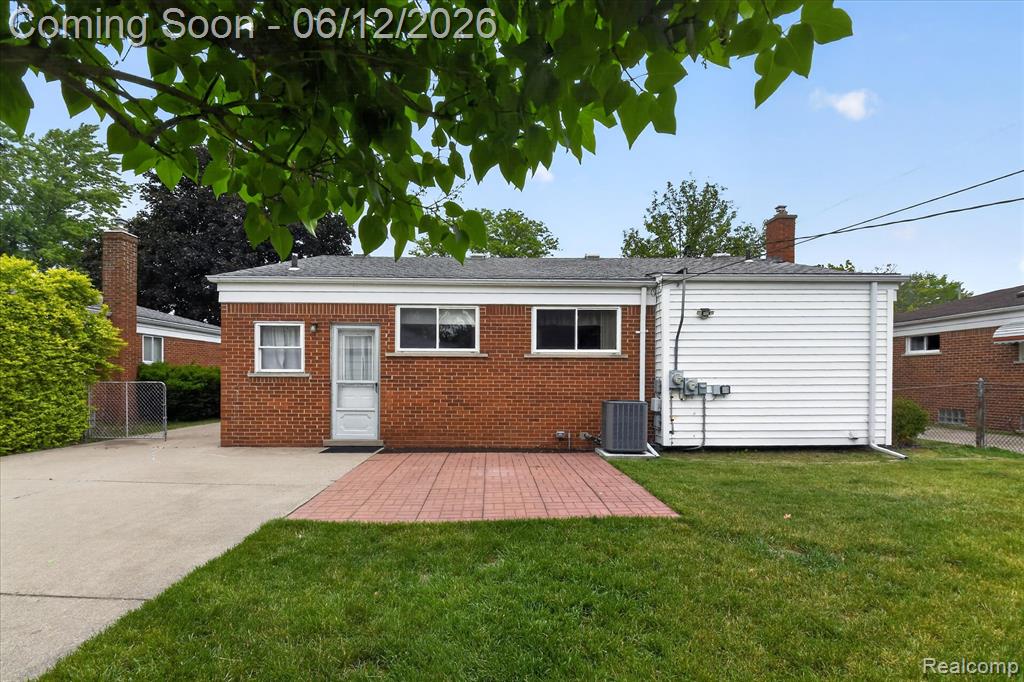 1616 Connie Avenue, Madison Heights, MI 48071 — Photo 26